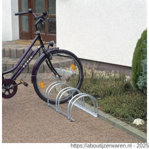 GAH Alberts meervoudige fietsenstandaard 3 fietsen verzinkt staal 700x300 mm - W51501814 - afbeelding 2